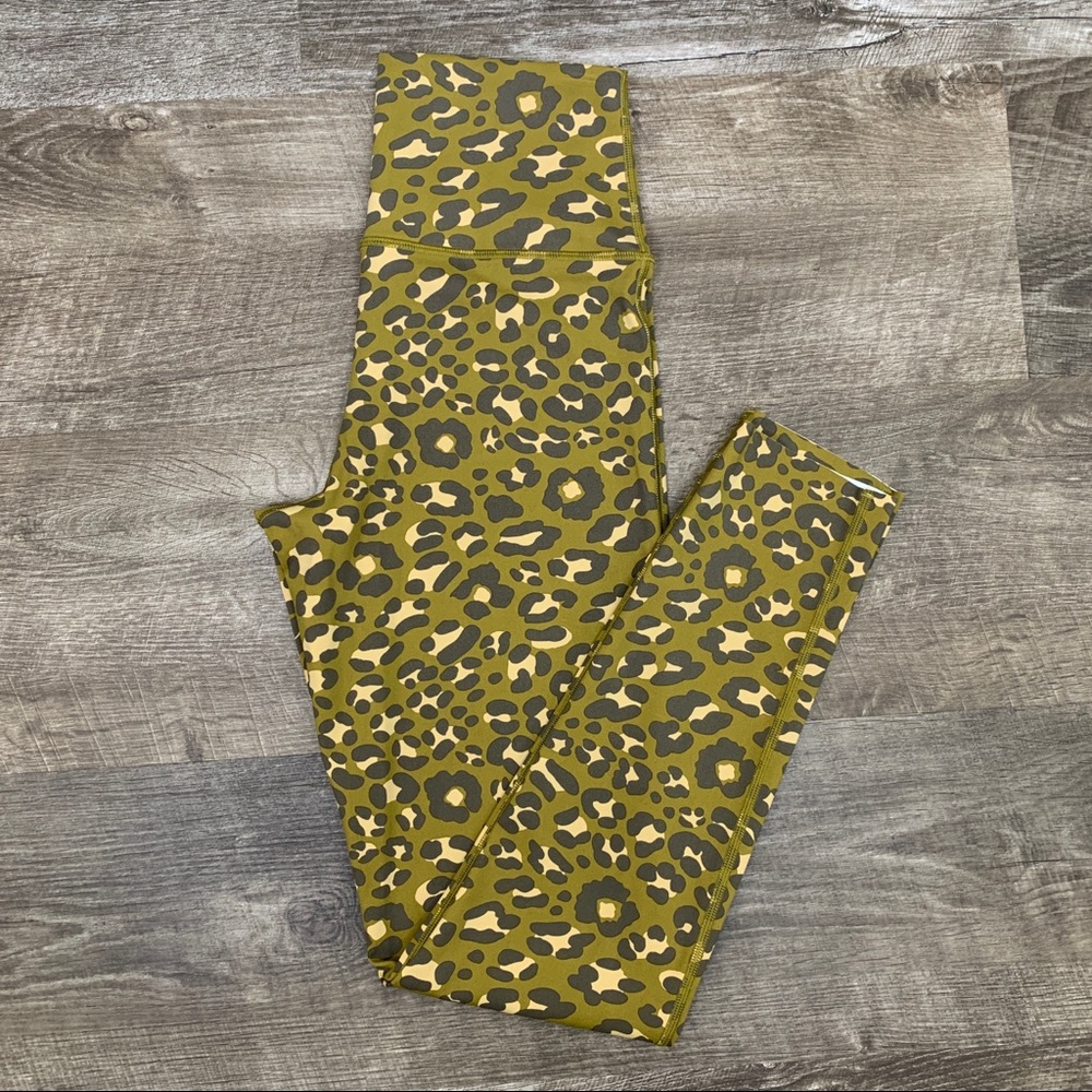 AERIE OFFLINE Leopard High Rise Leggings